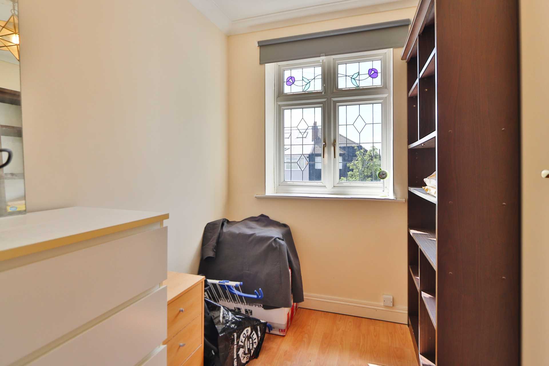Cromwell Ave, New Malden, Image 10