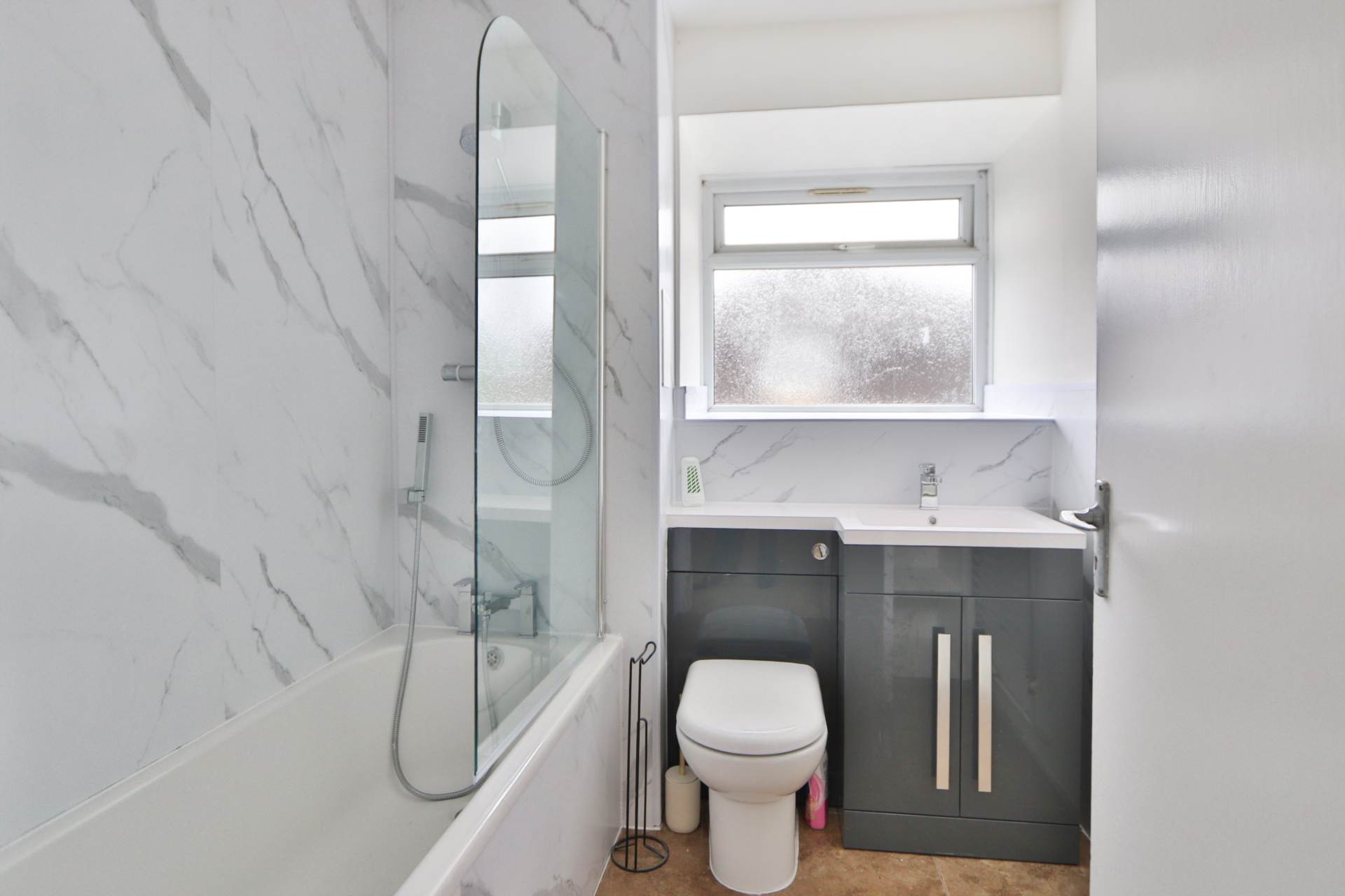 Rodney Close, New Malden, Image 3