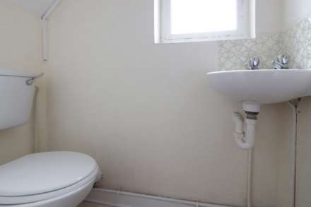 Eversley Road, Surbiton, Image 11