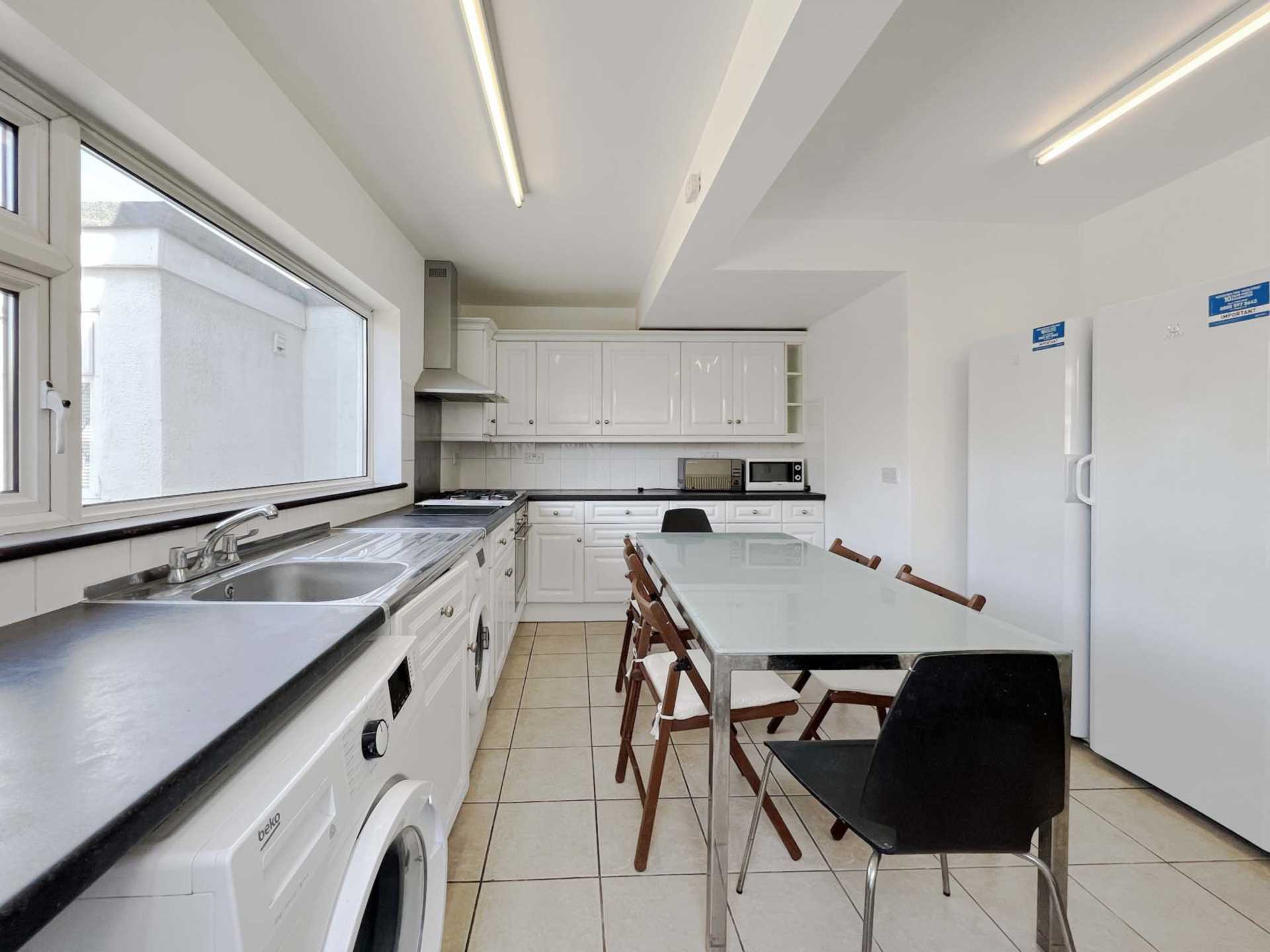 Malden Way, New Malden, Image 20