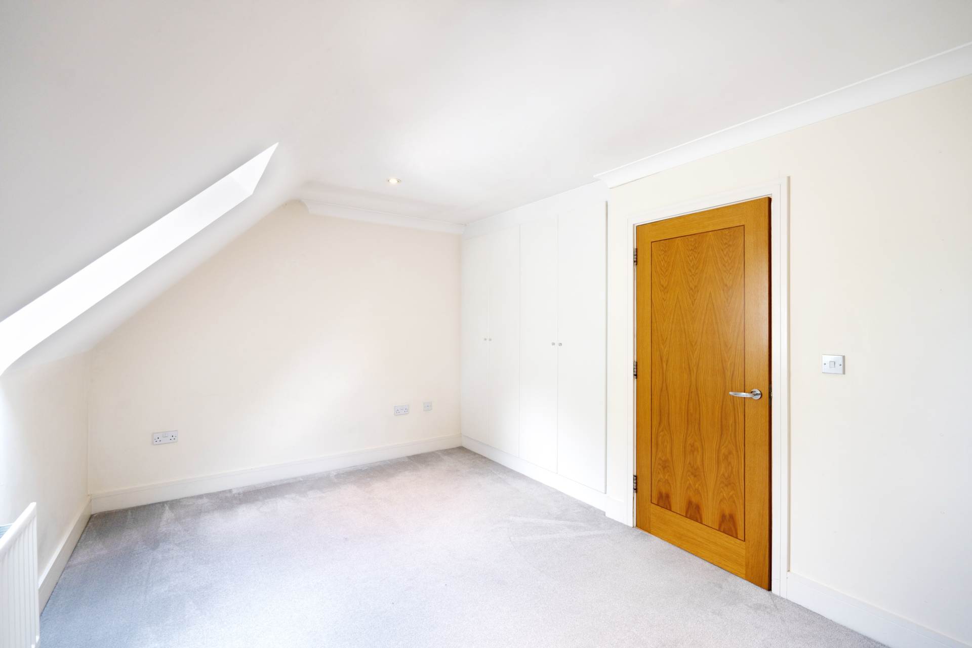Sterling Place, Weybridge, Image 11