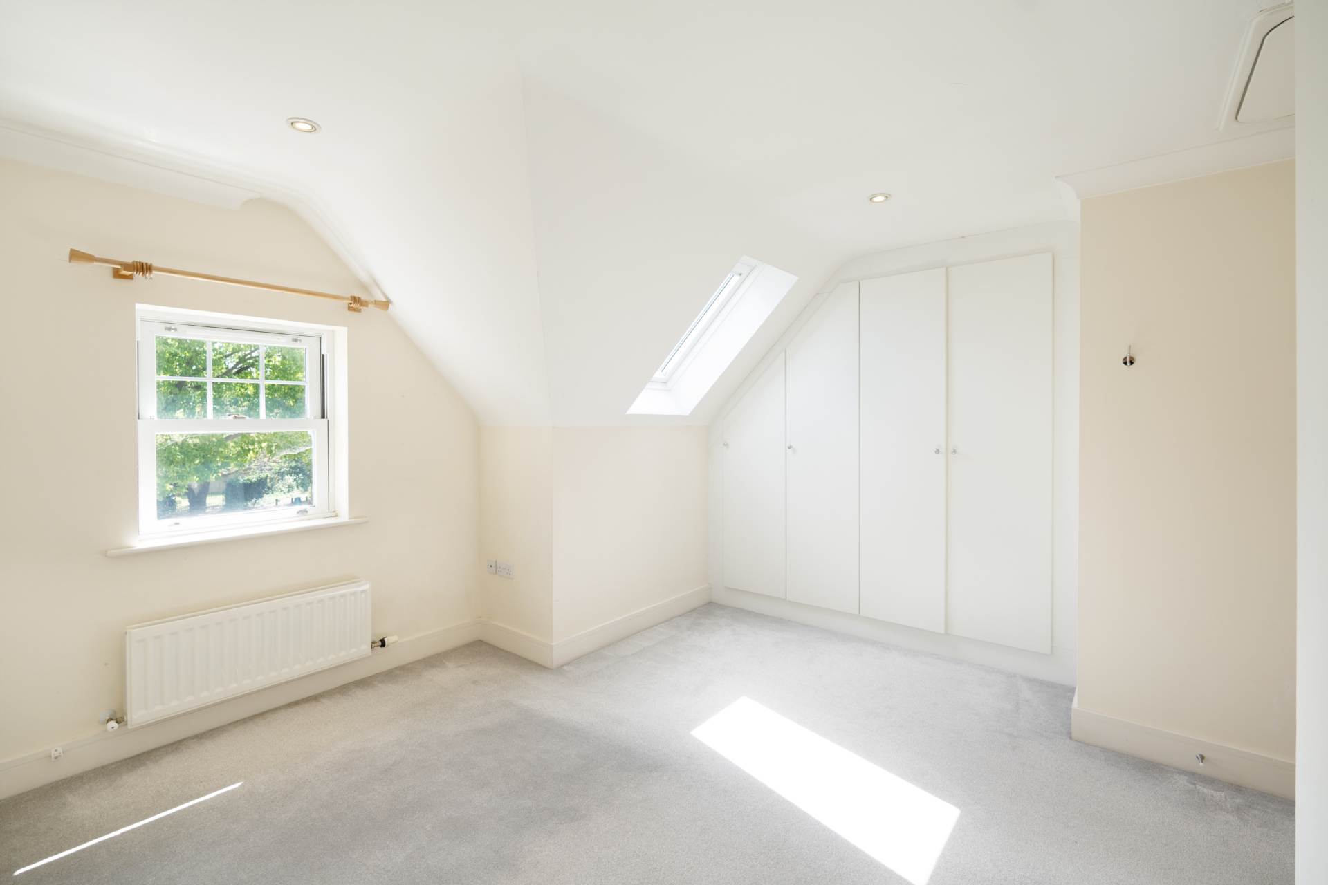 Sterling Place, Weybridge, Image 14