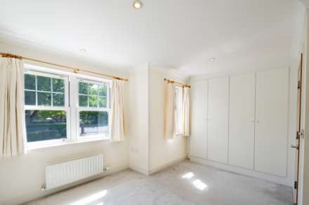 Sterling Place, Weybridge, Image 7