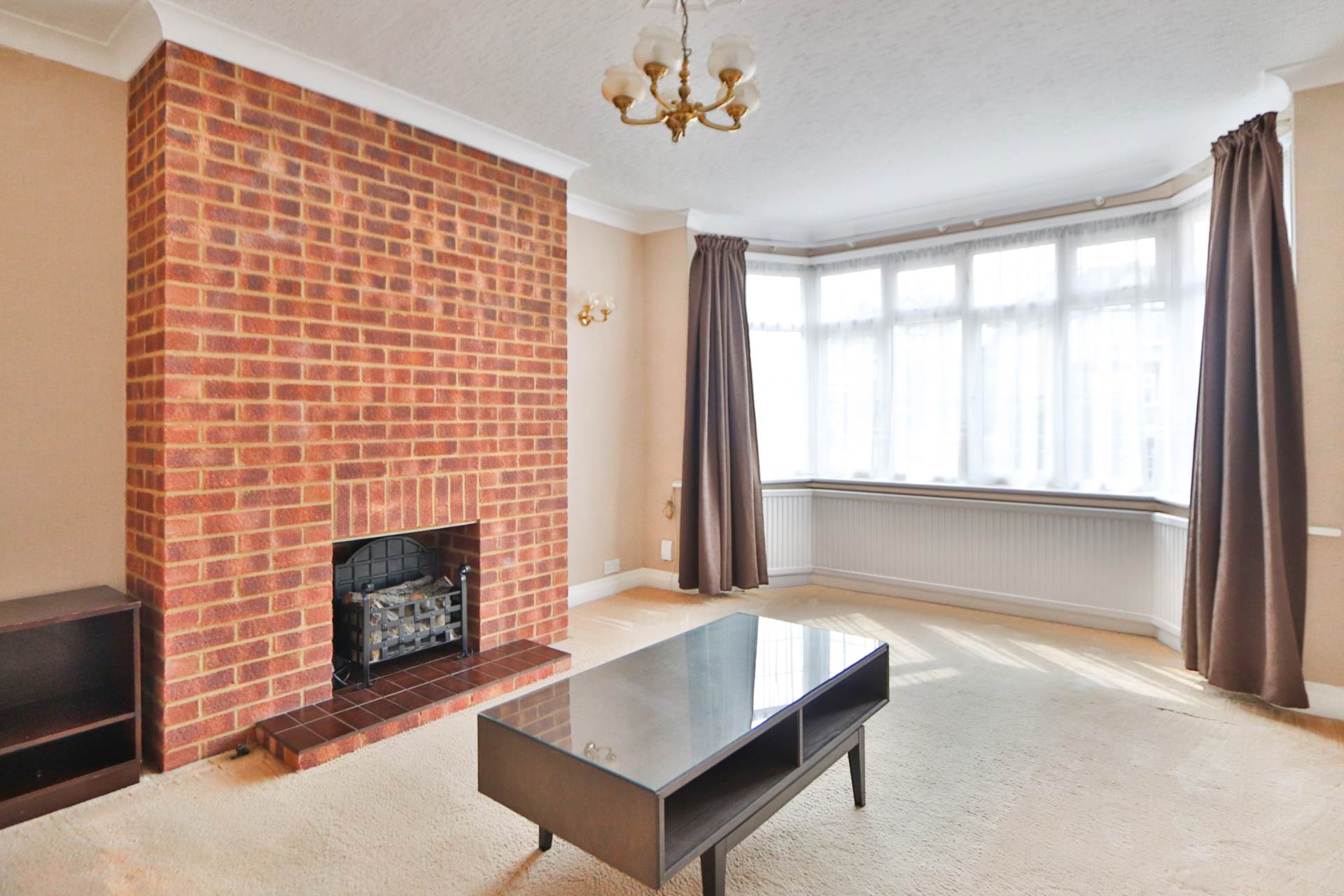 Austyn Gardens, Tolworth, Image 2