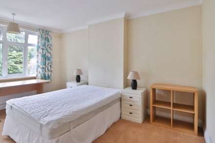 Austyn Gardens, Tolworth, Image 9