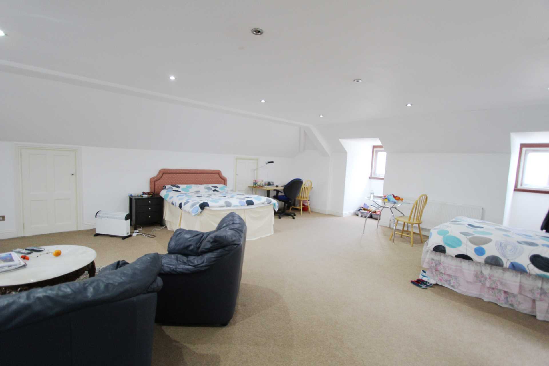 Henley Drive, Kingston Upon Thames, Image 18