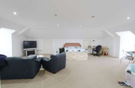 Henley Drive, Kingston Upon Thames, Image 17