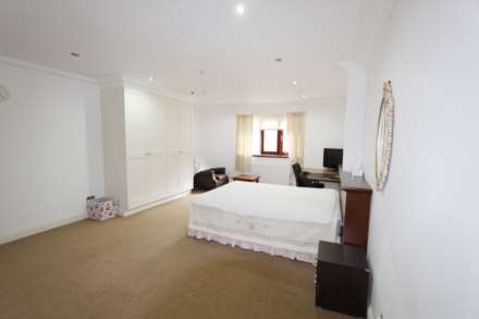 Henley Drive, Kingston Upon Thames, Image 7