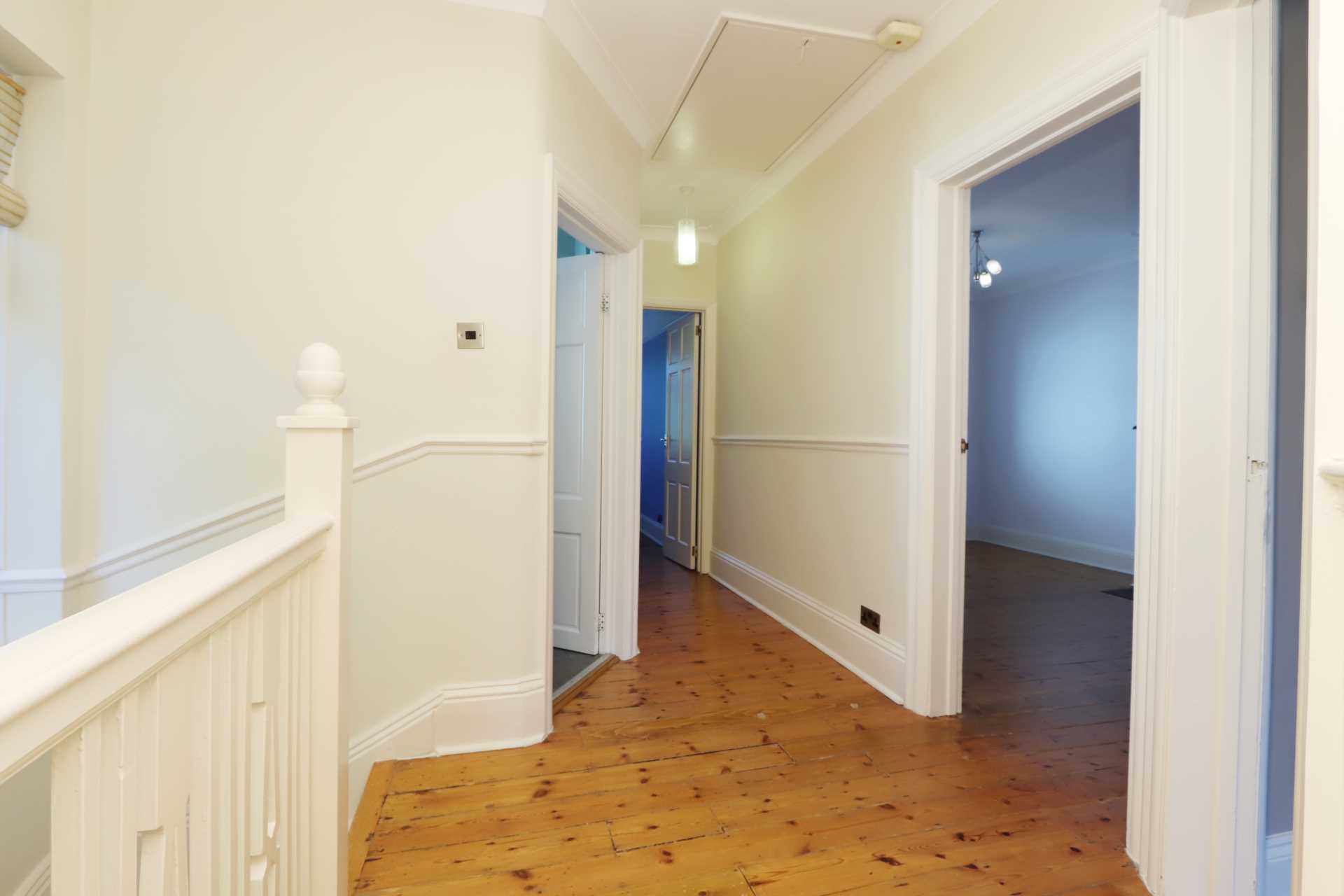 Lynwood Drive, Worcester Park, Image 14