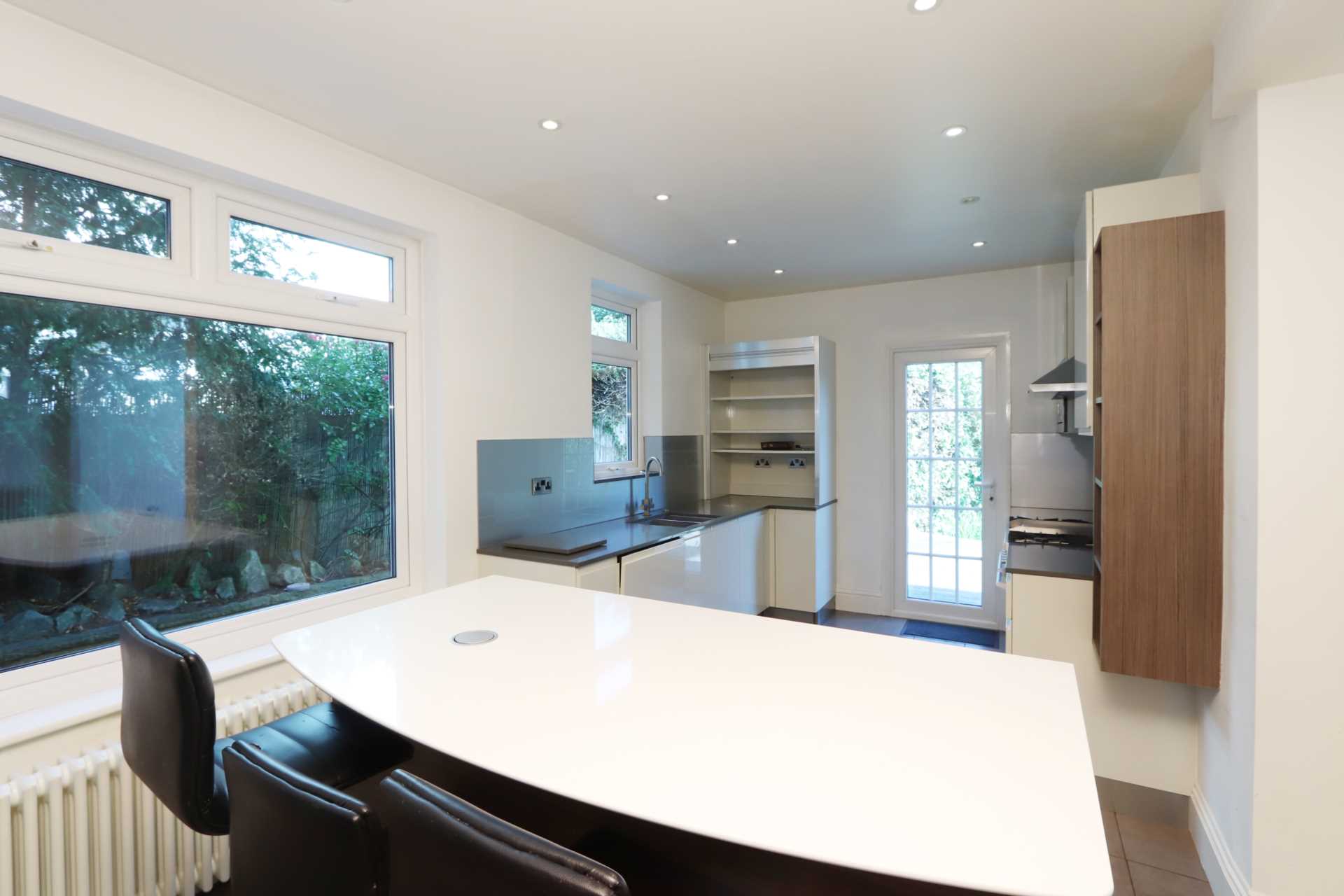 Lynwood Drive, Worcester Park, Image 2