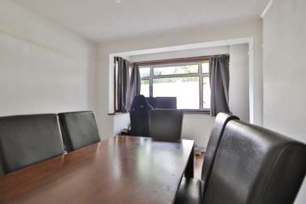 Franks Avenue, New Malden, Image 3