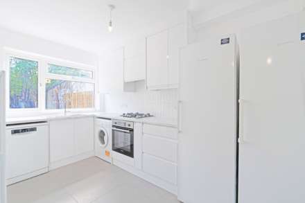 Motspur Park, New Malden, Image 7