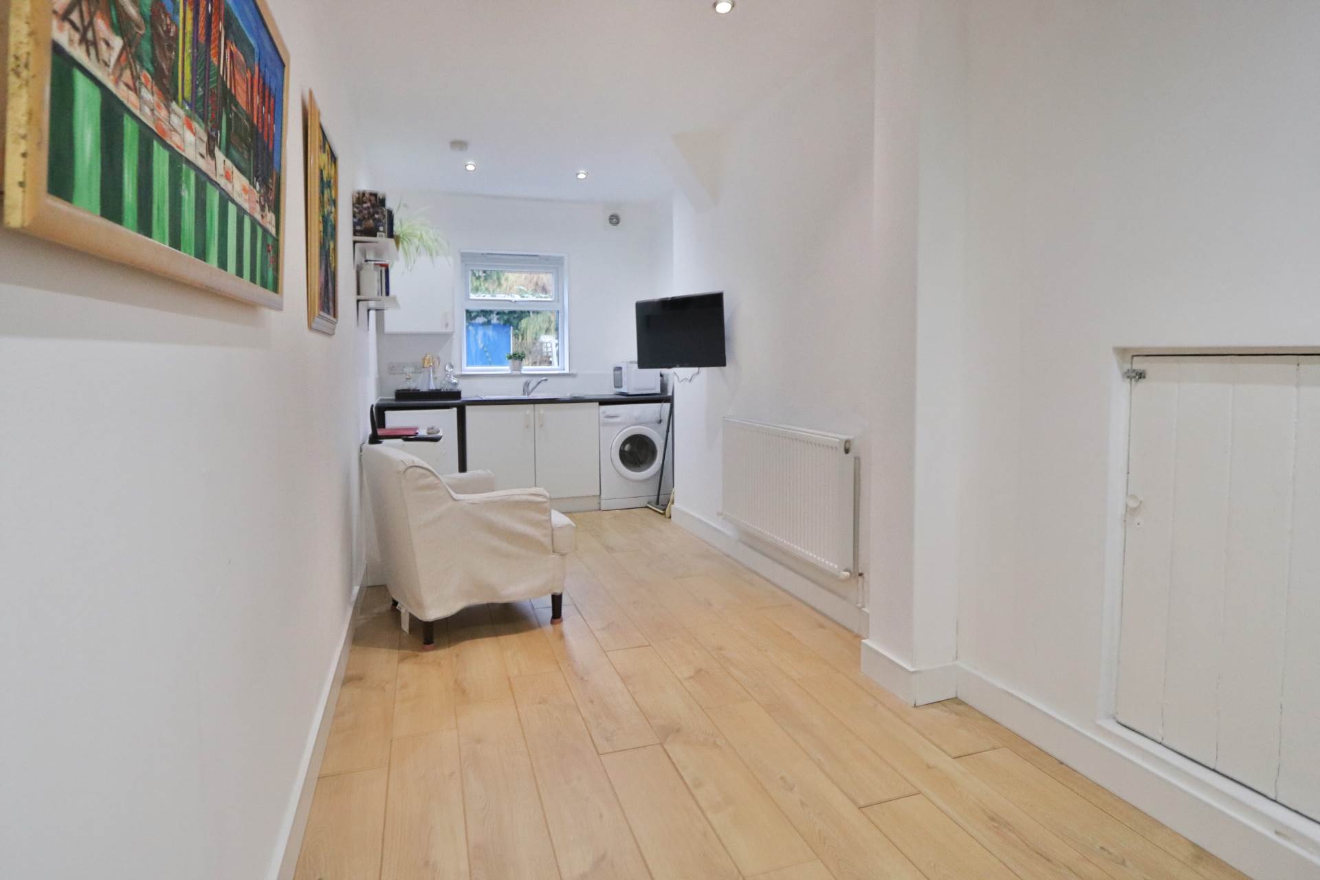 Amberwood Rise, New Malden, Image 1
