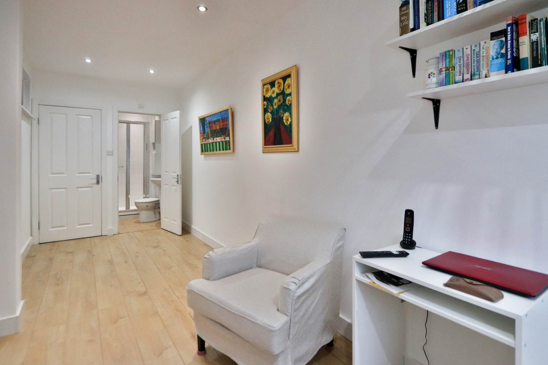 Amberwood Rise, New Malden, Image 3