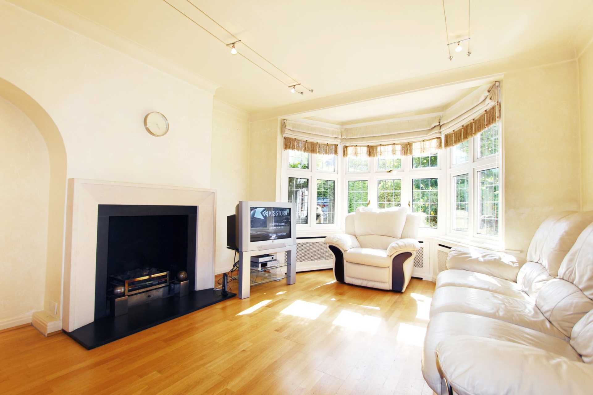 Cardinal Crescent, New Malden, Image 2