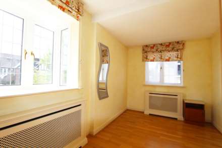 Cardinal Crescent, New Malden, Image 12