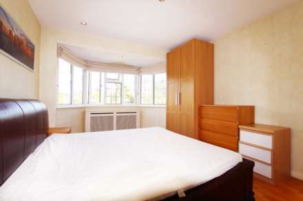 Cardinal Crescent, New Malden, Image 8