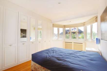 Cardinal Crescent, New Malden, Image 9