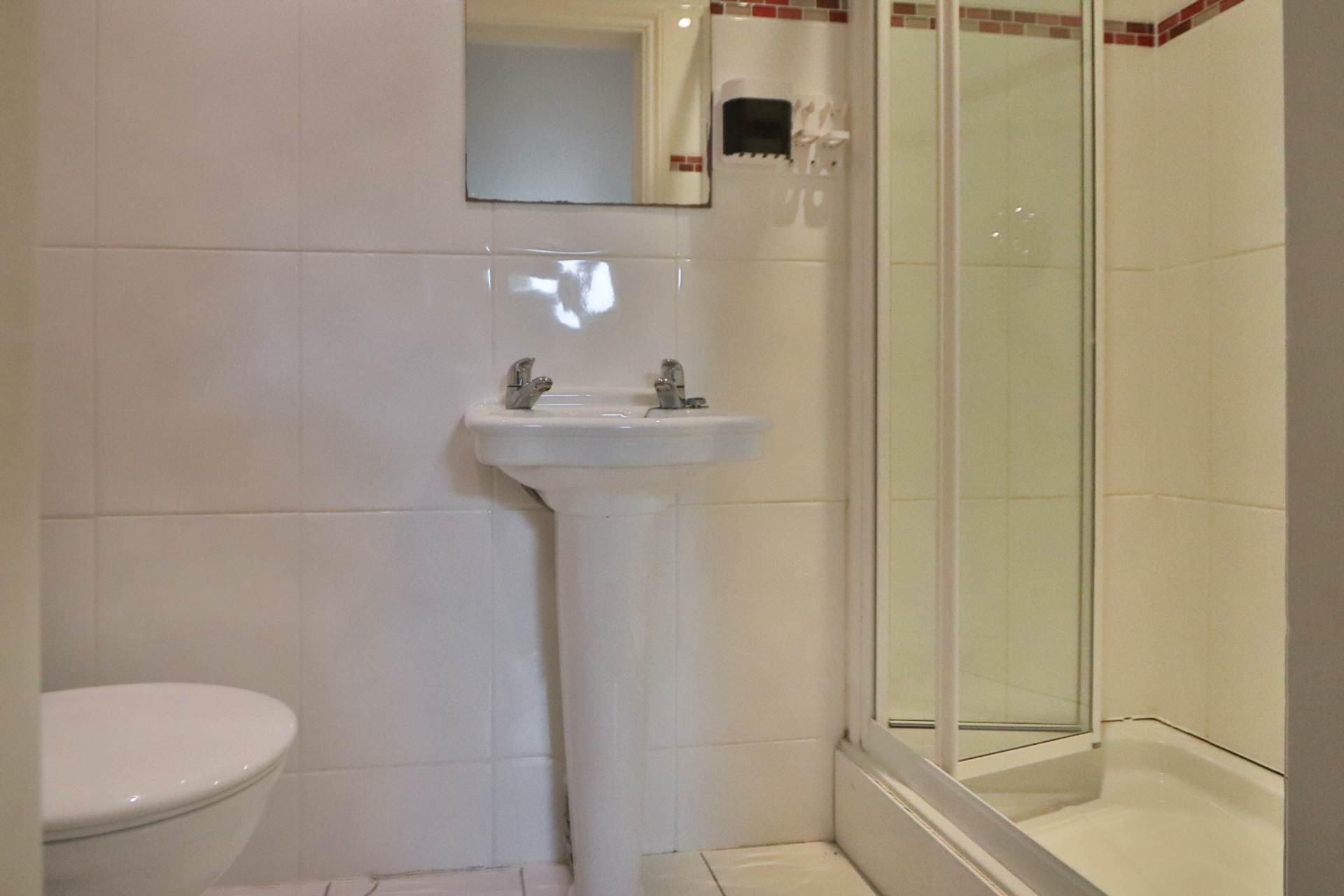 Grafton Road, New Malden, Image 14