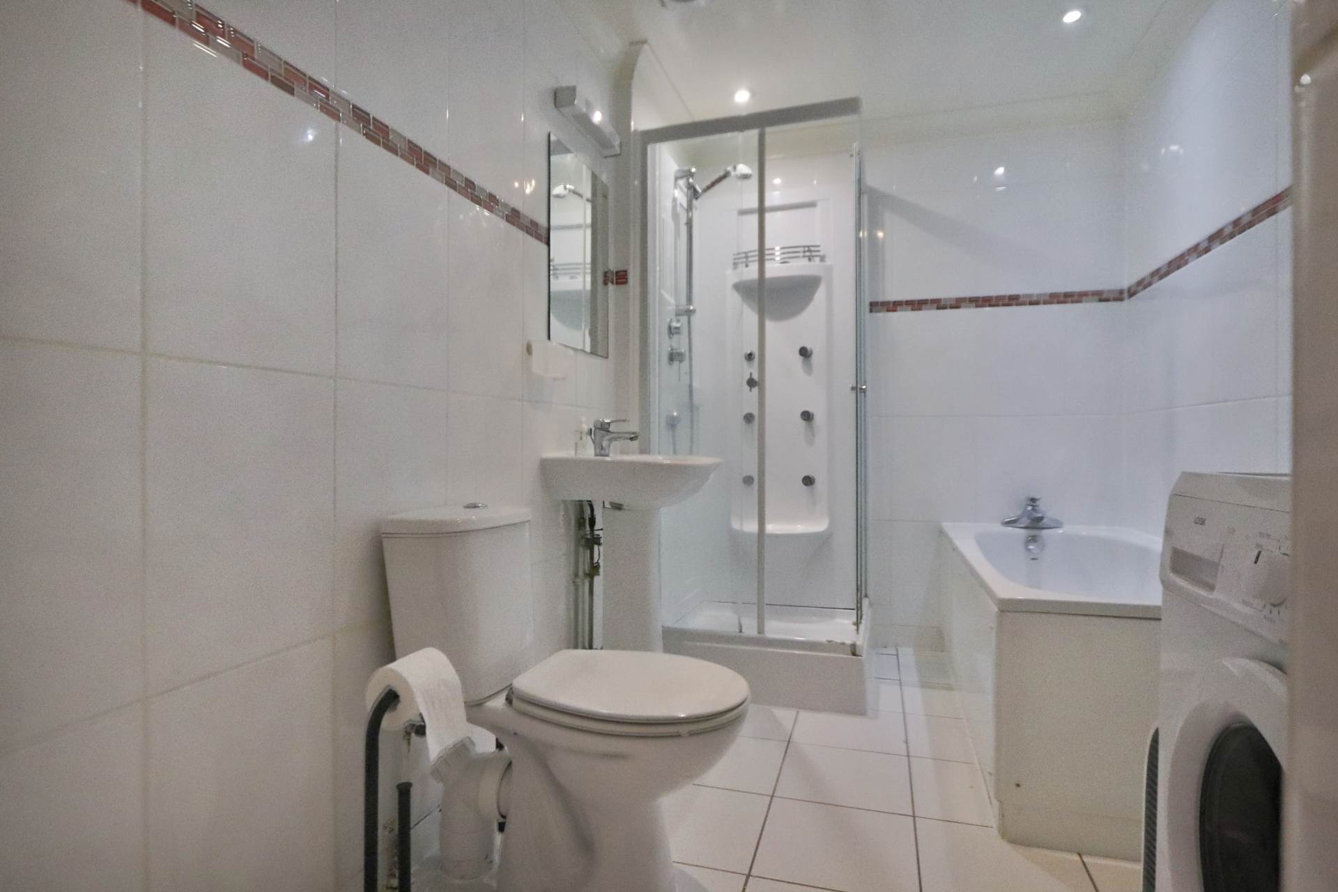 Grafton Road, New Malden, Image 8