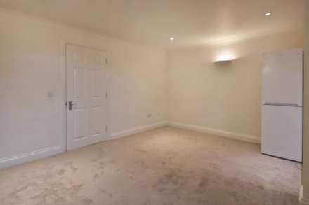 Grafton Road, New Malden, Image 7