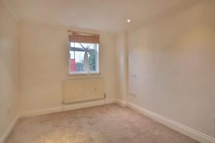 Grafton Road, New Malden, Image 9