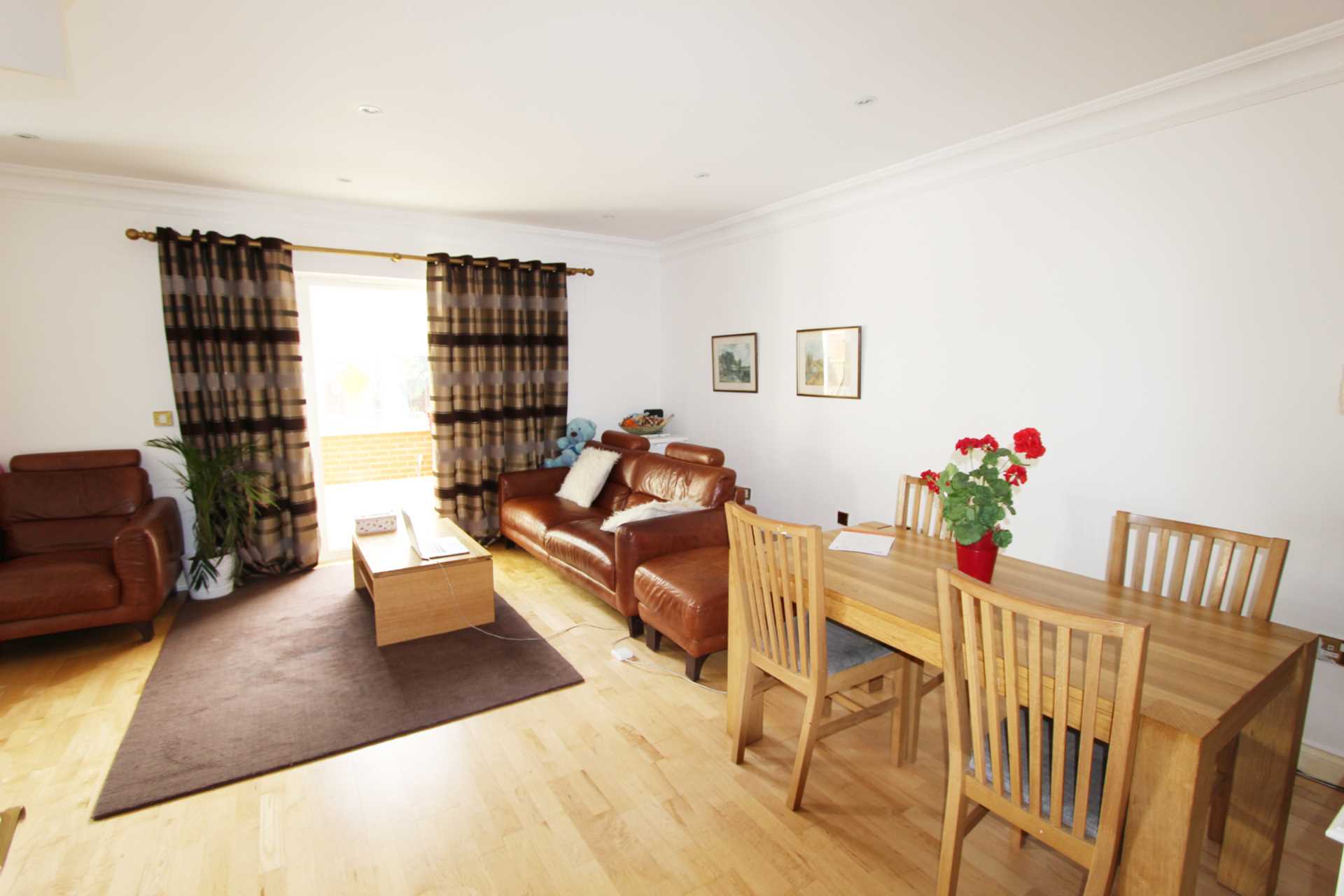 Marl Field Close, Worcester Park, Image 3