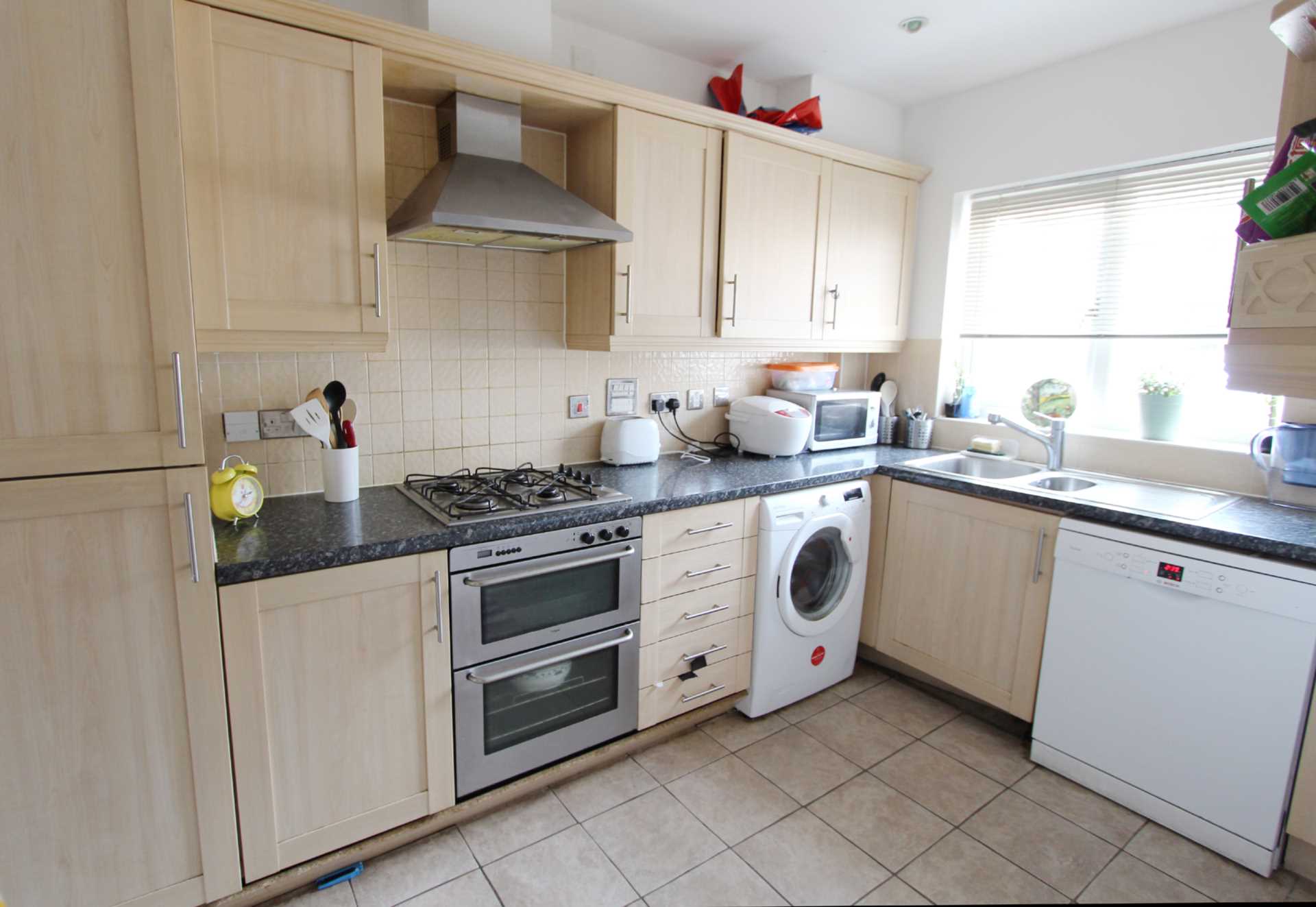Marl Field Close, Worcester Park, Image 4