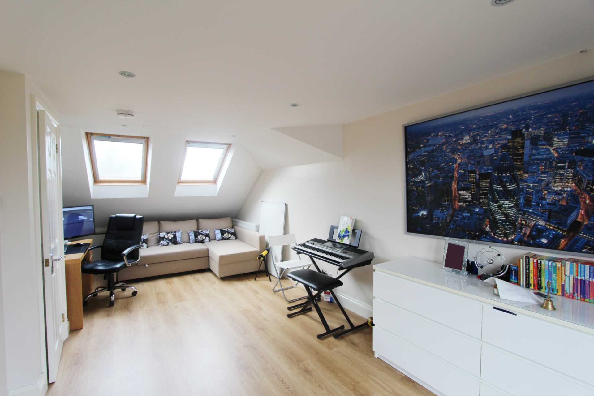Lower Green Gardens, Worcester Park, Image 12