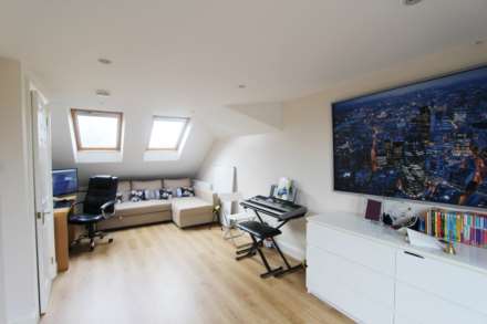 Lower Green Gardens, Worcester Park, Image 12