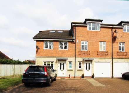 Lower Green Gardens, Worcester Park, Image 15
