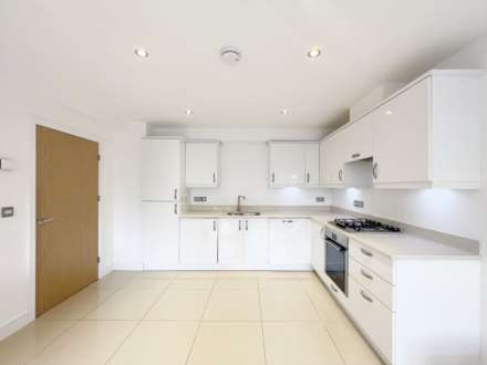 Coombe Road, New Malden, Image 11