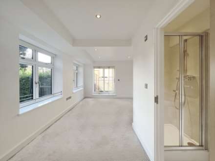 Coombe Road, New Malden, Image 5