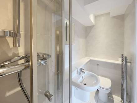 Coombe Road, New Malden, Image 6