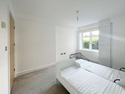 Coombe Road, New Malden, Image 9