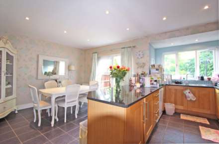 Poplar Grove, New Malden, Image 5