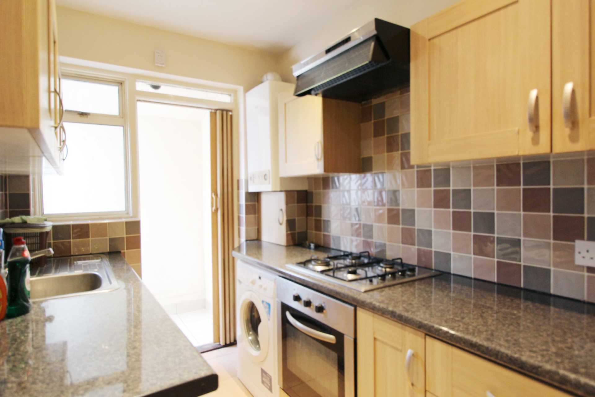 Errol Gardens, New Malden, Image 3