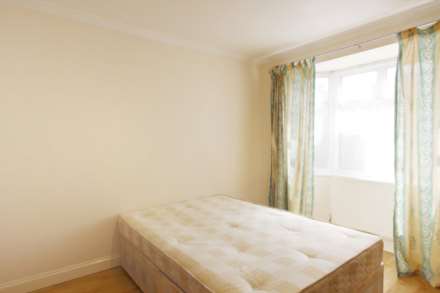 Errol Gardens, New Malden, Image 7