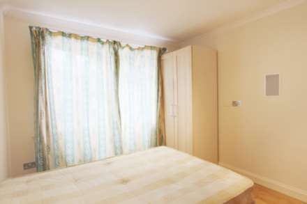 Errol Gardens, New Malden, Image 8