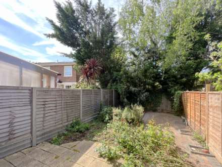Spinney Close, New Malden, Image 7