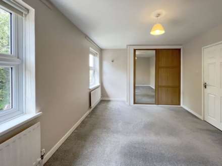 Spinney Close, New Malden, Image 9