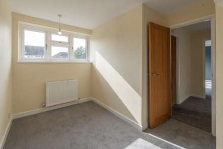 Cleveland Gardens, Worcester Park, Image 14