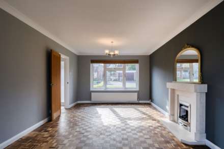 Cleveland Gardens, Worcester Park, Image 9