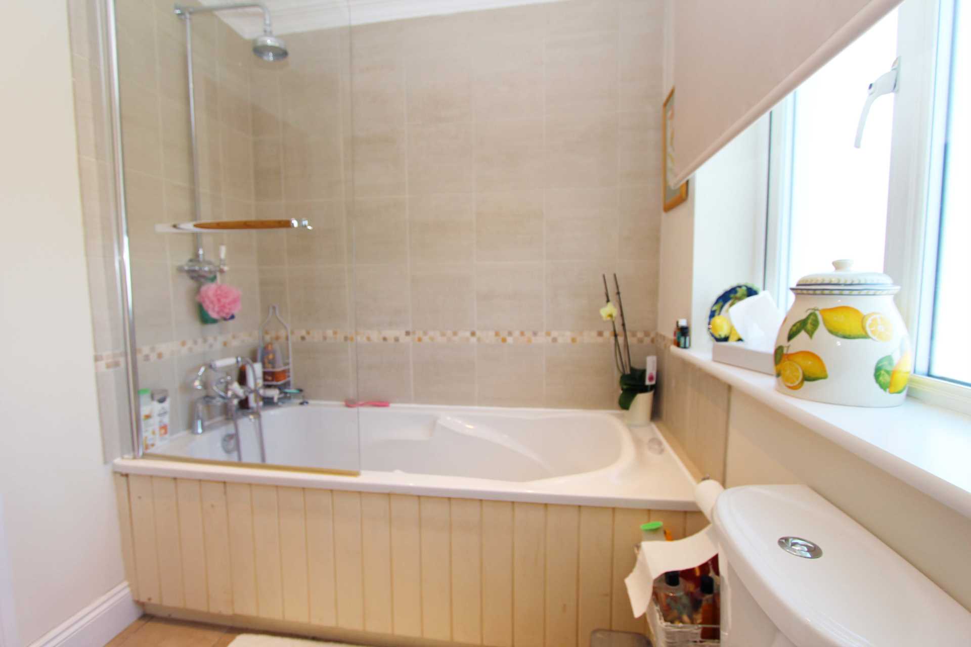 Geneva Road, Kingston Upon Thames, Image 10