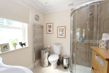 Geneva Road, Kingston Upon Thames, Image 12