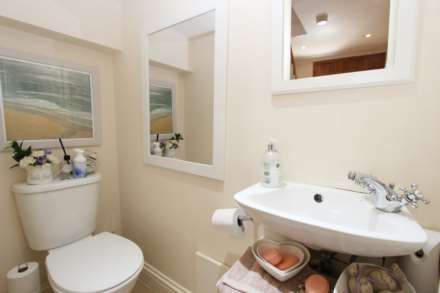 Geneva Road, Kingston Upon Thames, Image 9