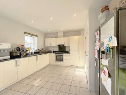 Heatherlea Grove, Worcester Park, Image 9