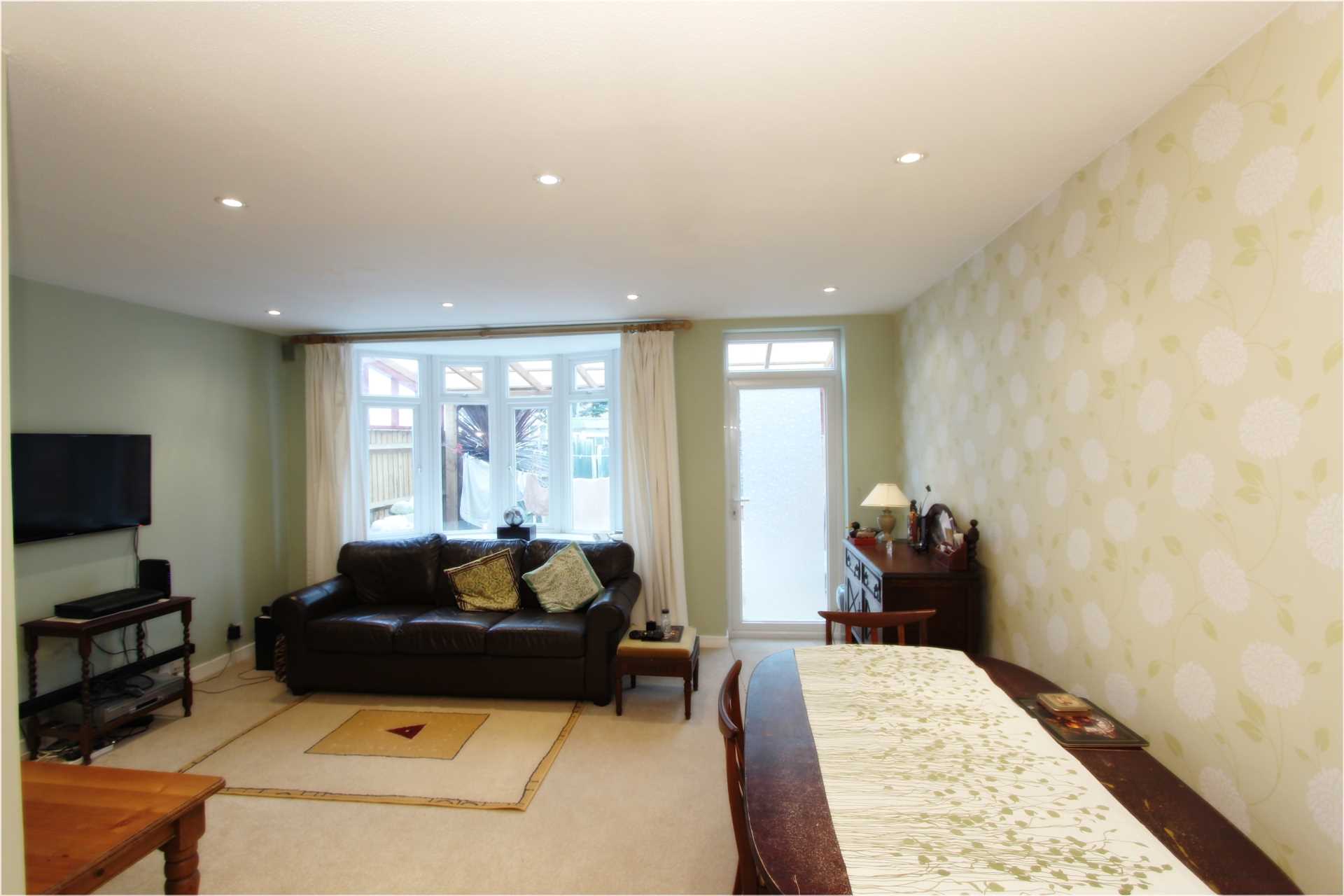 Spinney Close, New Malden, Image 3