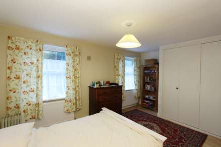 Spinney Close, New Malden, Image 2