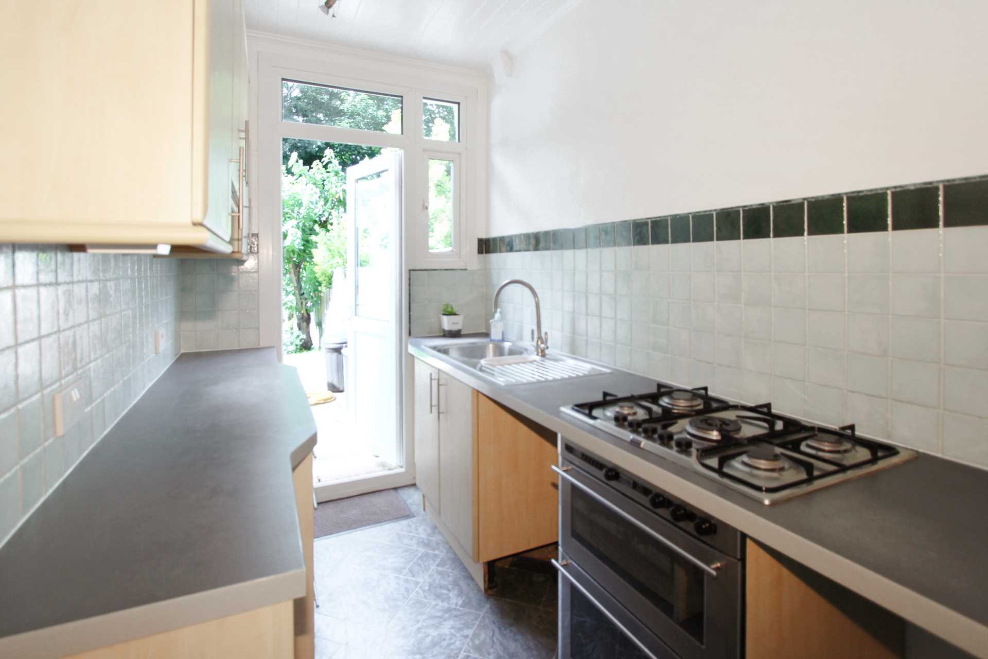 Tennyson Avenue, New Malden, Image 6